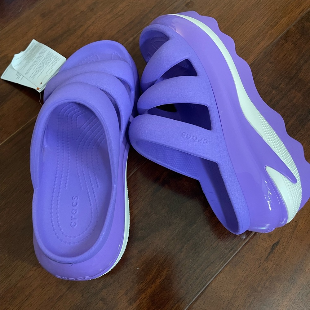 crocs size 6